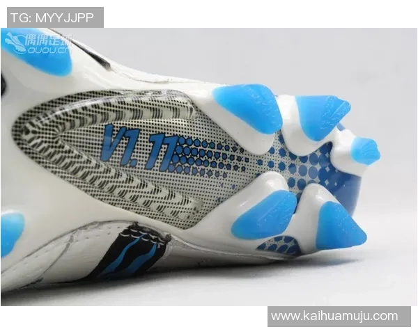 彪马足球鞋球星同款精美图片展示助你提升场上表现