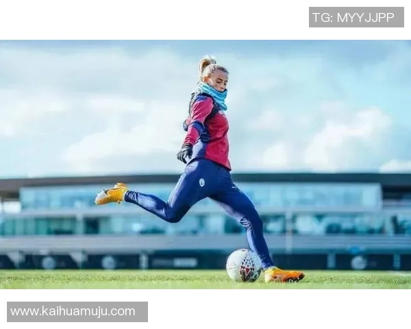 曼城女足明星球员实力盘点 从世界级前锋到中场指挥官的闪耀表现